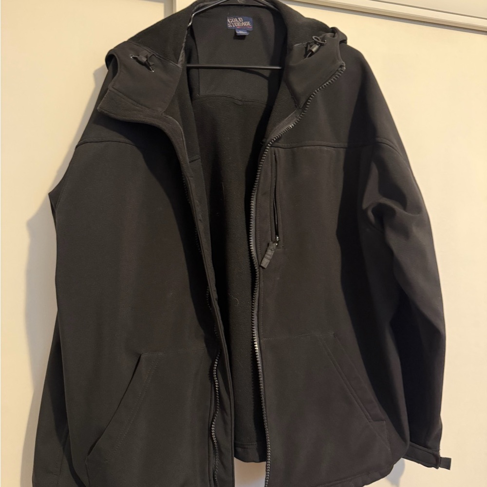 Cold storage Men's Black Hooded Softshell Windbreaker